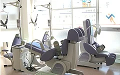 能動型自動間欠牽引装置